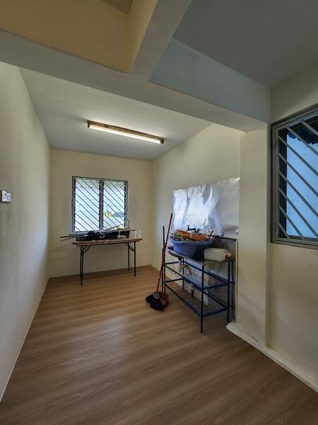 For Rent - Taman Daya - Jalan Nipah 11, 12