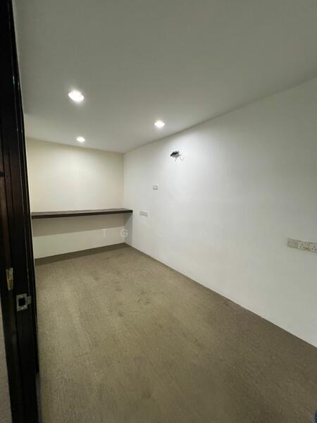 For Rent - Raja Uda Shop Lot 1st Floor Office Condition High Visibility