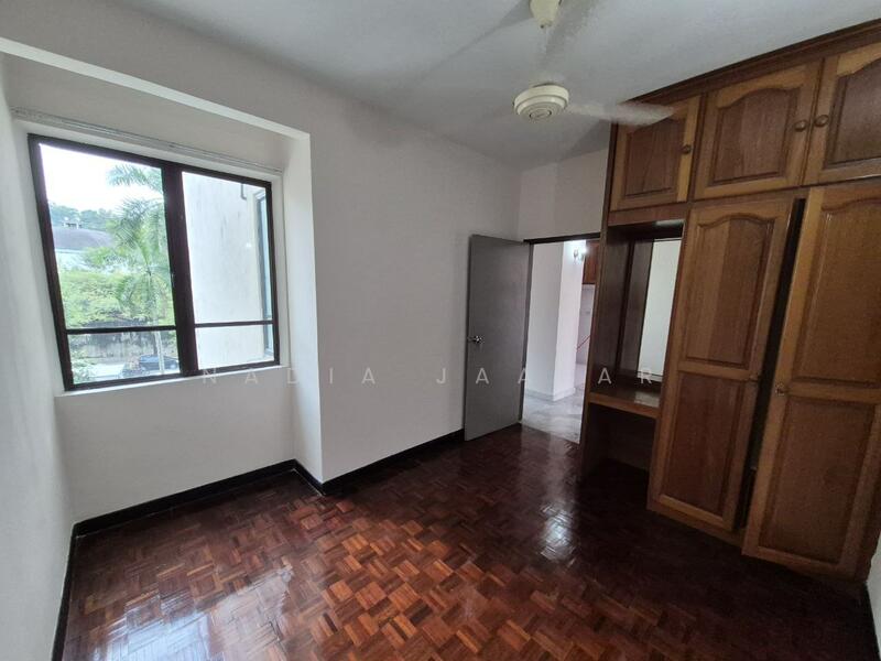 Untuk Dijual - Sri Ayu