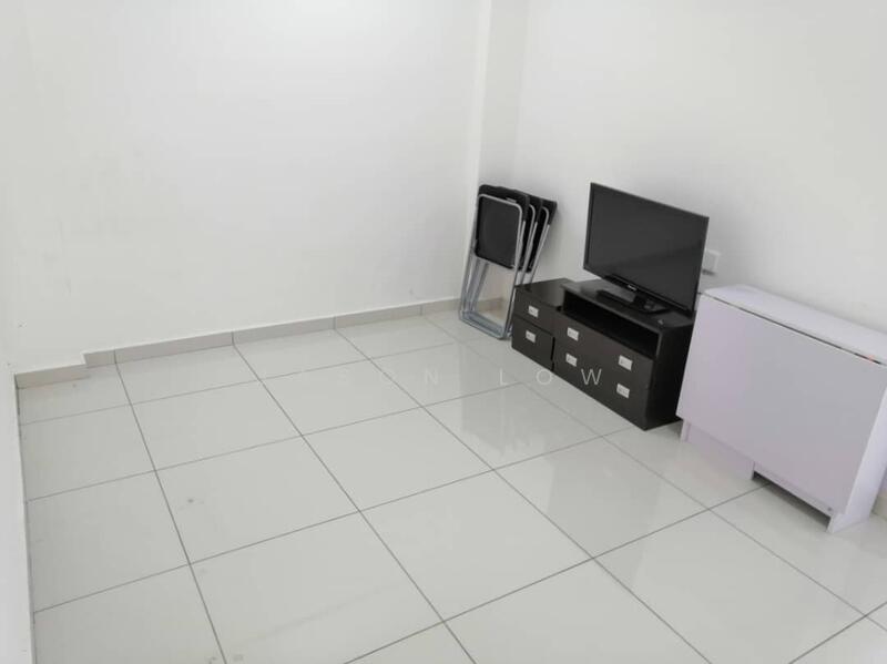 Untuk Disewa - Avenue D'Vogue