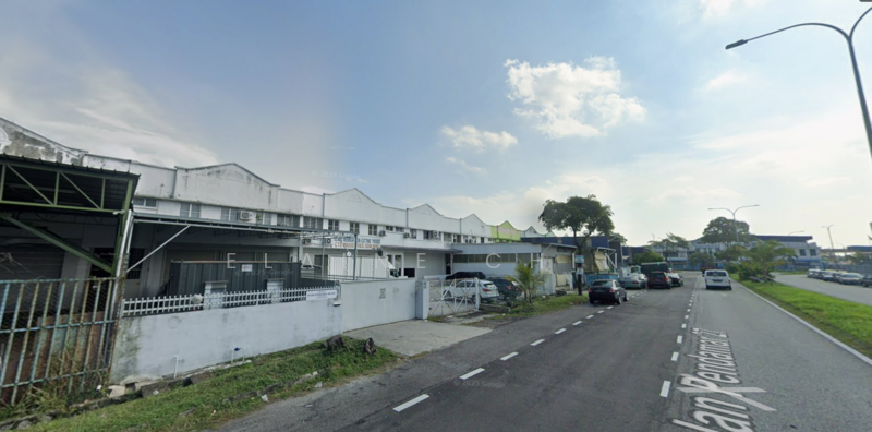 Untuk Disewa - Shah Alam Taman Bunga Negara 1.5 Storey Factory for Rent