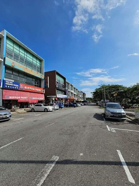 Untuk Disewa - Dato Onn Datos Onns