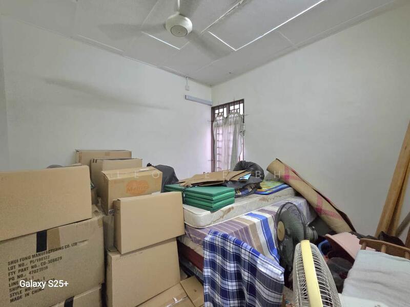 Untuk Dijual - Jalan Hang Tuah, Taman Skudai Baru , Skudai