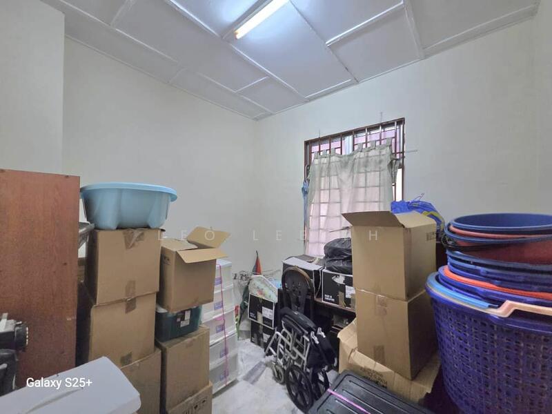 Untuk Dijual - Jalan Hang Tuah, Taman Skudai Baru , Skudai