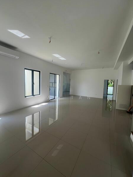 Untuk Dijual - 2-storey Terrace House at Bandar Tropicana Aman