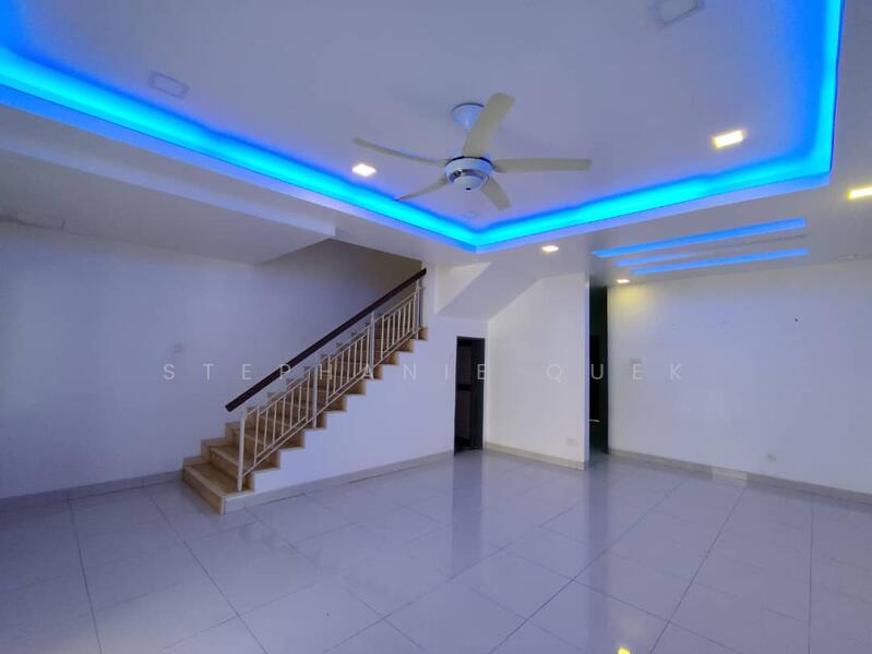 Untuk Disewa - Setia Perdana Setia Alam 2-Storey Partial Furnished Terrane House
