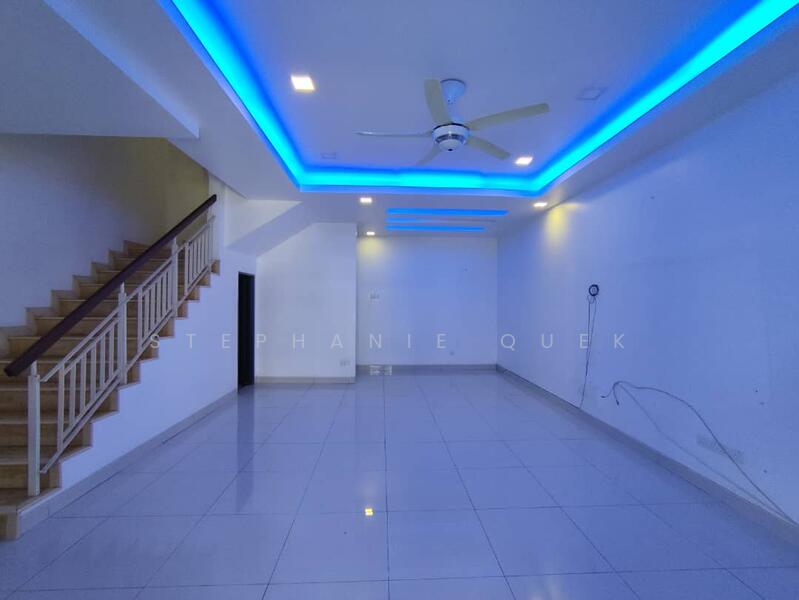 Untuk Disewa - Setia Perdana Setia Alam 2-Storey Partial Furnished Terrane House