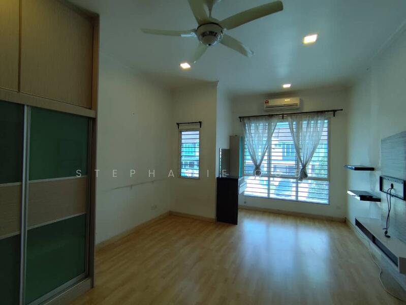 Untuk Disewa - Setia Perdana Setia Alam 2-Storey Partial Furnished Terrane House