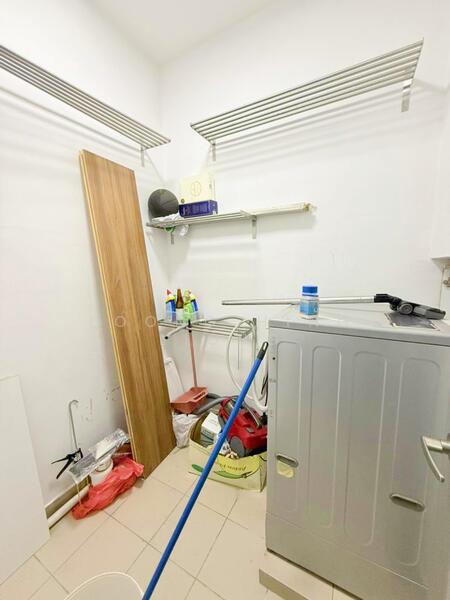 For Rent - D'Rich Executive Suites