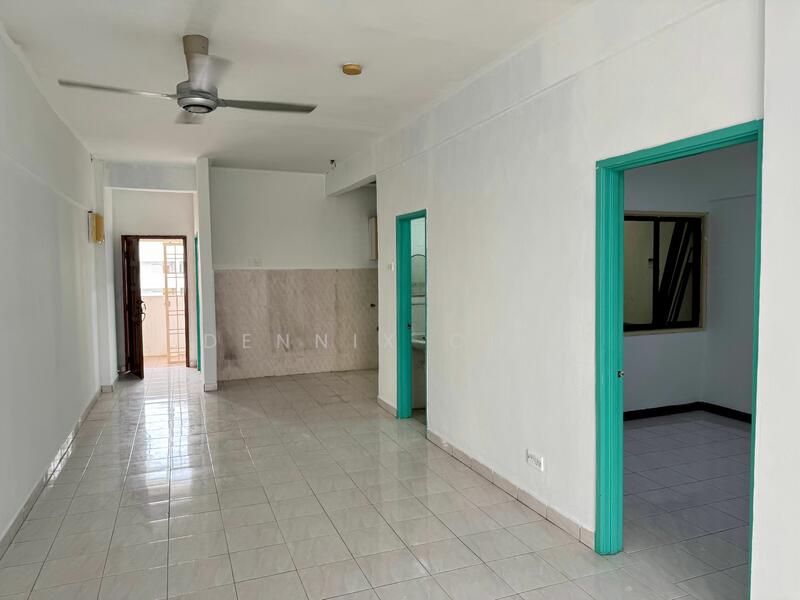 For Sale - Plaza Serdang Raya