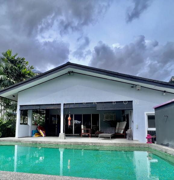 For Rent - Bungalow at Seksyen 16