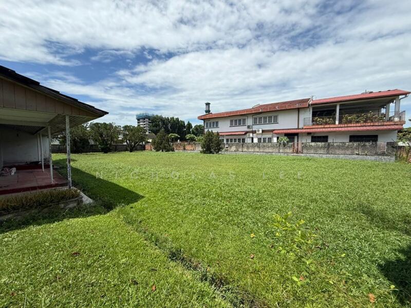 For Rent - Single Storey Bungalow at Greeentown