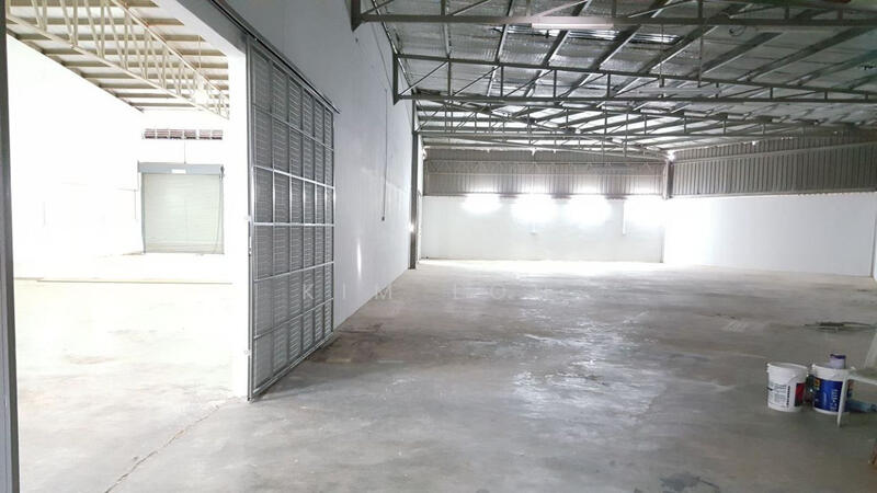 For Rent - 1.5 Storey Terrace Factory Taman Desa Cemerlang Ulu Tiram Johor Bahru
