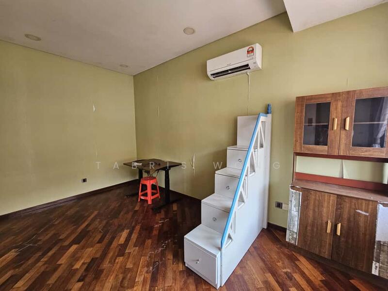 Untuk Dijual - Glenmarie Cove