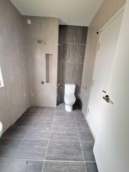 Untuk Dijual - Superlink Double Storey Iris U12 Shah Alam