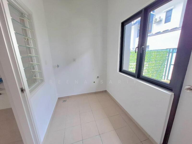 Untuk Dijual - Superlink Double Storey Iris U12 Shah Alam