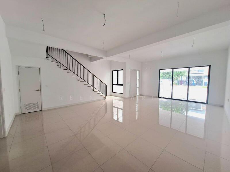 Untuk Dijual - Superlink Double Storey Iris U12 Shah Alam