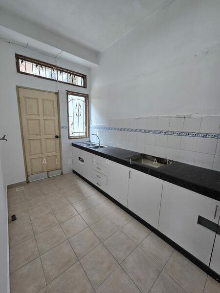 For Sale - Austin Perdana @ Lake Villa Link Bungalow