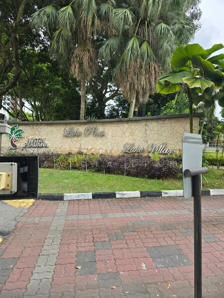 For Sale - Austin Perdana @ Lake Villa Link Bungalow
