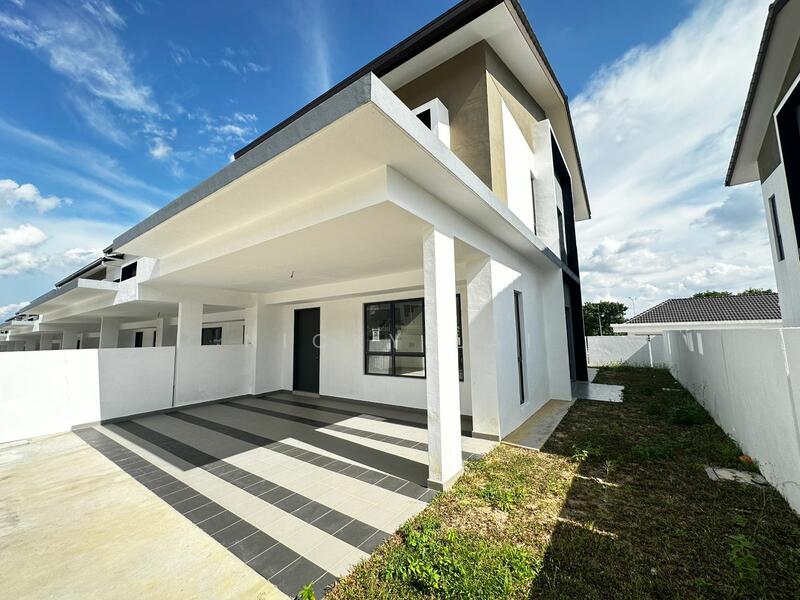 Untuk Disewa - M Panora