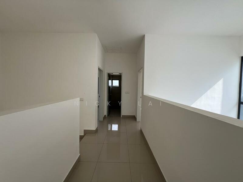 Untuk Disewa - M Panora