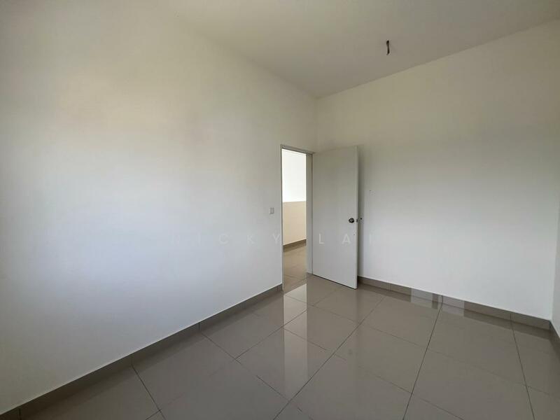 Untuk Disewa - M Panora