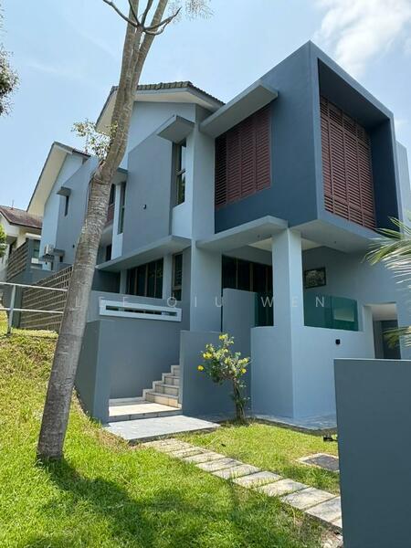 Untuk Disewa - East Ledang