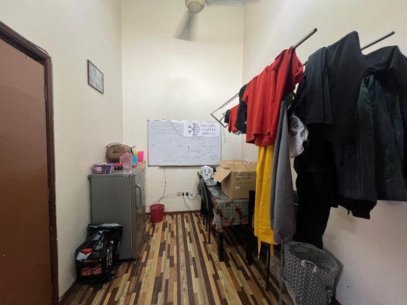 Untuk Dijual - Seksyen 8