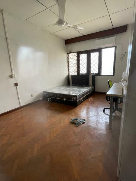 For Rent - Taman Pelangi