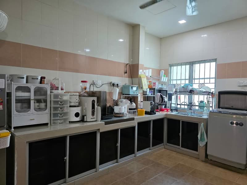 2-storey Terraced House for Sale in Kota Pendamar (Klang) - Ivy Por - Kitchen - PropertyGuru.com.my