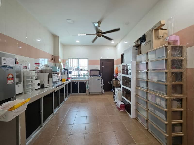 2-storey Terraced House for Sale in Kota Pendamar (Klang) - Ivy Por - Kitchen - PropertyGuru.com.my