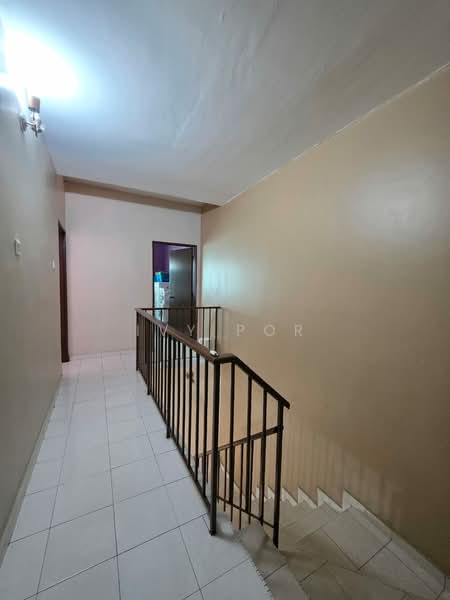 2-storey Terraced House for Sale in Kota Pendamar (Klang) - Ivy Por - Corridor - PropertyGuru.com.my