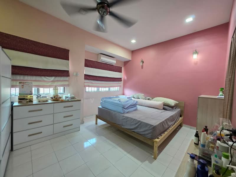 2-storey Terraced House for Sale in Kota Pendamar (Klang) - Ivy Por - Bedroom - PropertyGuru.com.my