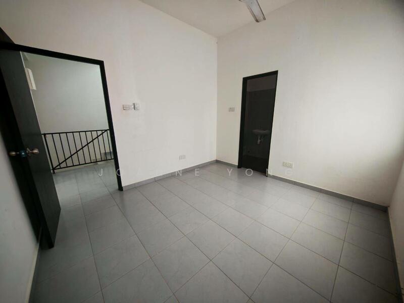 For Rent - Double Storey Semi D @ Jalan Pulai Mutiara 6/x, Taman Pulai Mutiara (Lavender), Johor Bahru