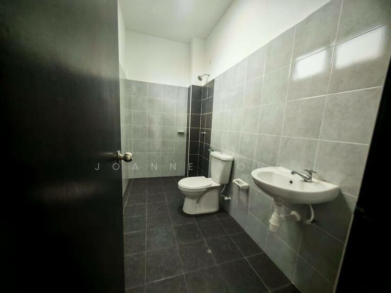 For Rent - Double Storey Semi D @ Jalan Pulai Mutiara 6/x, Taman Pulai Mutiara (Lavender), Johor Bahru