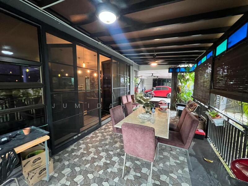 CORNER LOT RENOVATED 4 Storey Semi D Saujana Palma Residence Prima Saujana Kajang