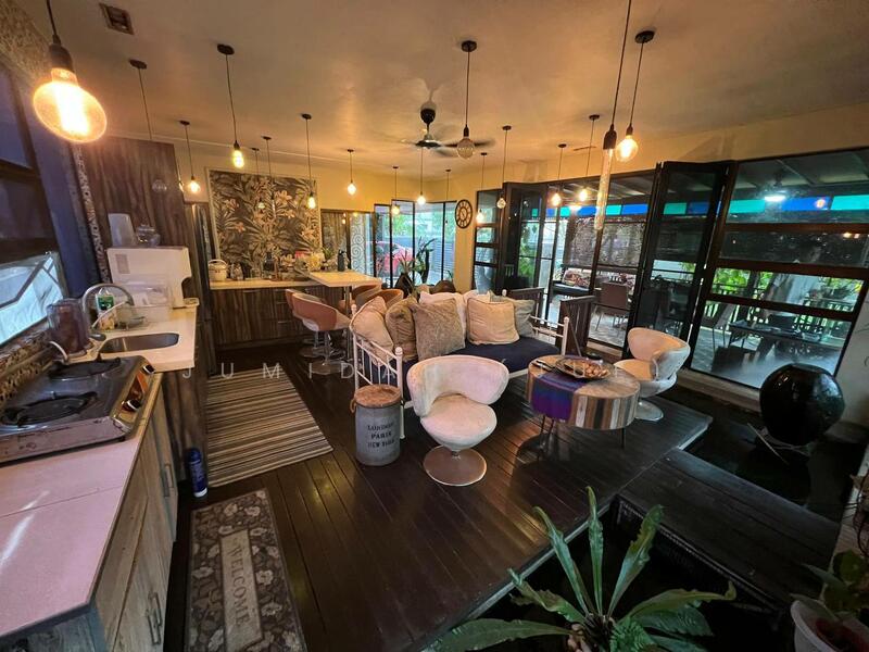 CORNER LOT RENOVATED 4 Storey Semi D Saujana Palma Residence Prima Saujana Kajang