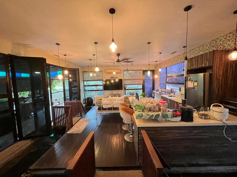 CORNER LOT RENOVATED 4 Storey Semi D Saujana Palma Residence Prima Saujana Kajang