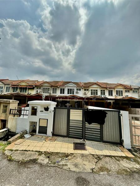 REFURBISHED & RENOVATED 35% Below Market Value Double Storey Tasik Prima @ Puchong below MV