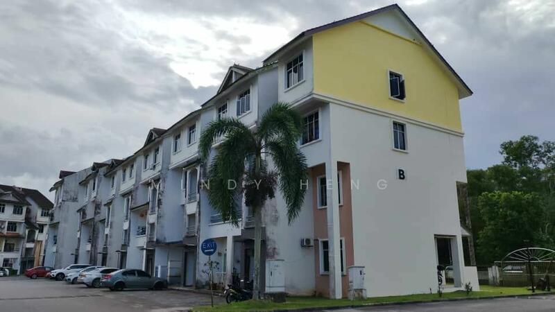 For Sale - Summer Park Townhouse @ Seri Alam