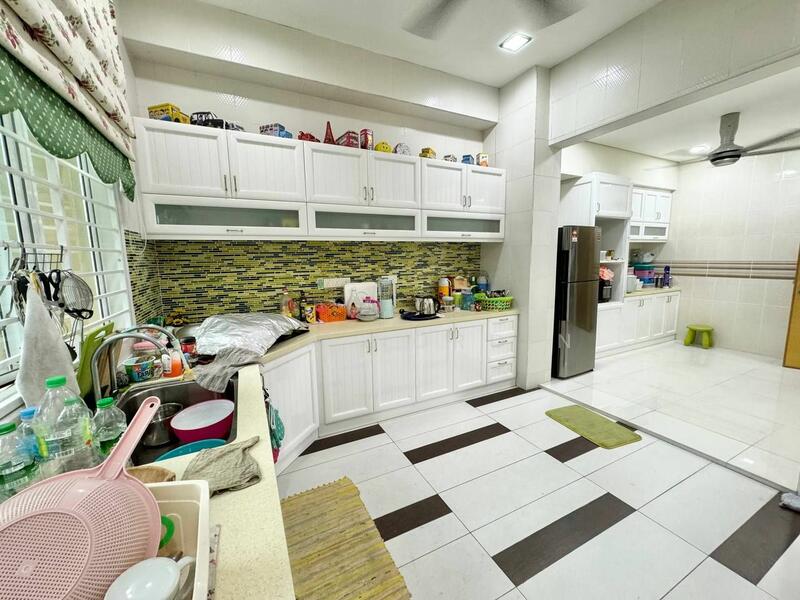 Untuk Dijual - Zero-Lot Bungalow at Seksyen 4