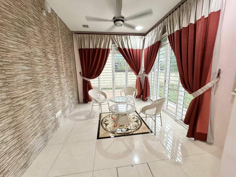 Untuk Dijual - Zero-Lot Bungalow at Seksyen 4