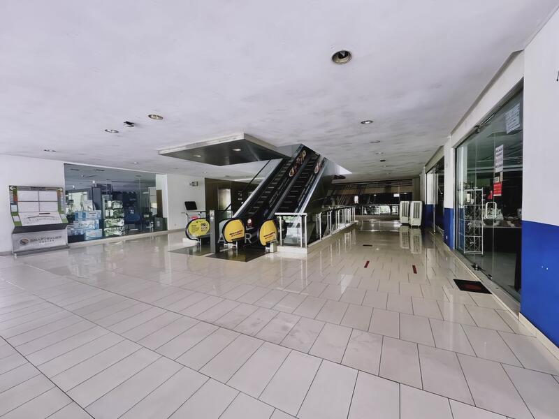 For Rent - Shaftsbury Square