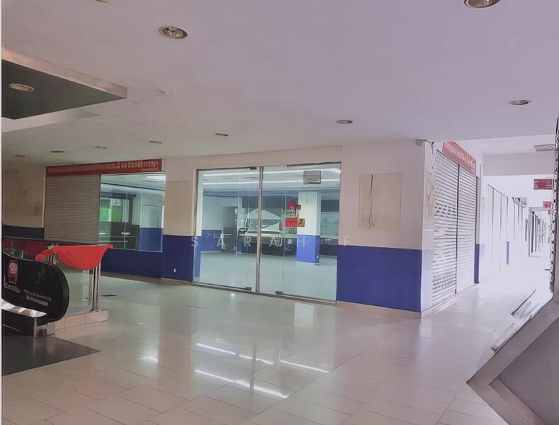 For Rent - Shaftsbury Square