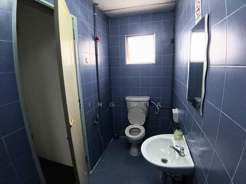 Untuk Disewa - wangsa maju 1 st floor office space . 1463 sqf actual photos. fully furnish