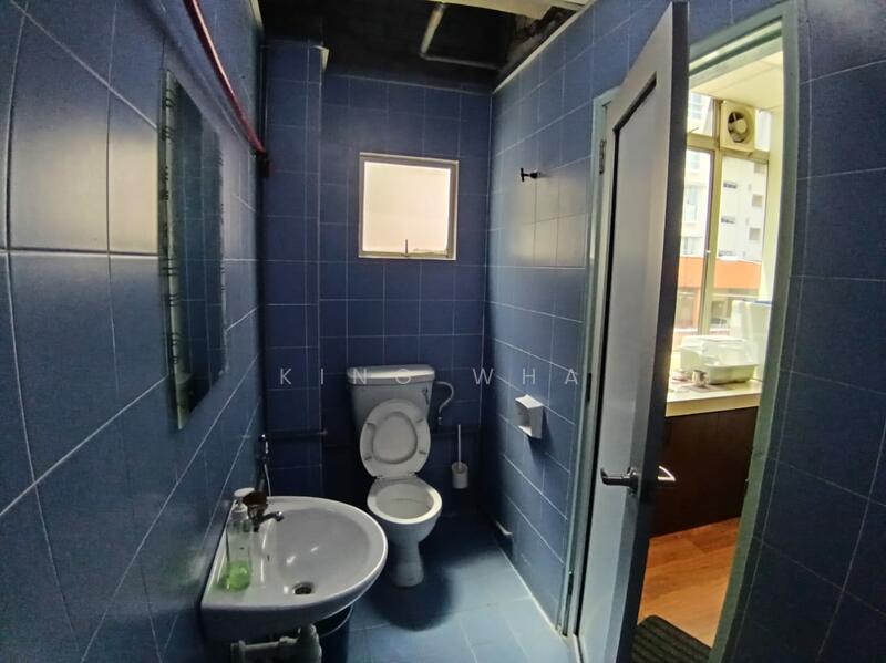 Untuk Disewa - wangsa maju 1 st floor office space . 1463 sqf actual photos. fully furnish