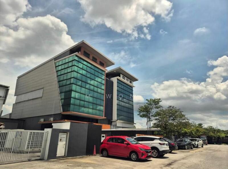For Sale - [FREEHOLD] HUGE EXTRA LAND, 3.5 STY SEMI-D FACTORY, AXIS PREMIER INDUSTRIAL PARK, SEK 25, SHAH ALAM