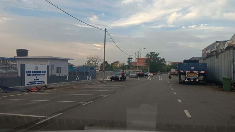 For Rent - Taman Kem