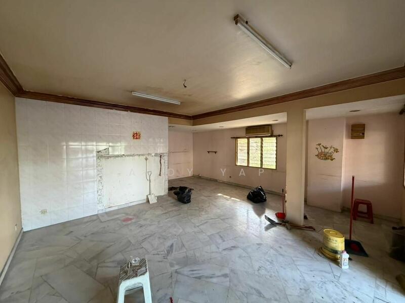 For Sale - 2.5-storey Terraced House at Bandar Country Homes