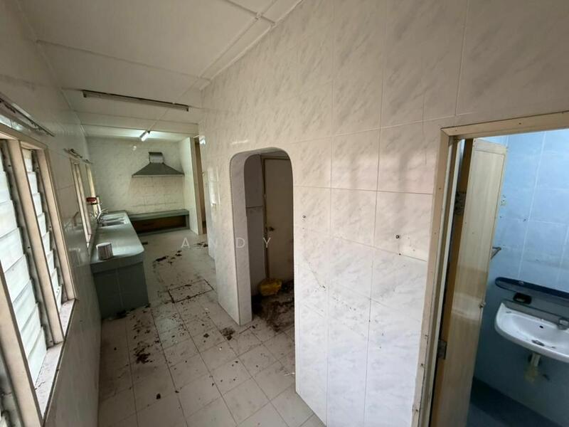 For Sale - 2.5-storey Terraced House at Bandar Country Homes